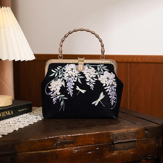 【紫藤林】精美刺绣手提包QB 商品图1