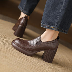 【预售5天】深口粗跟单鞋小皮鞋，百搭防水台高跟真皮女鞋TYMXY&1530