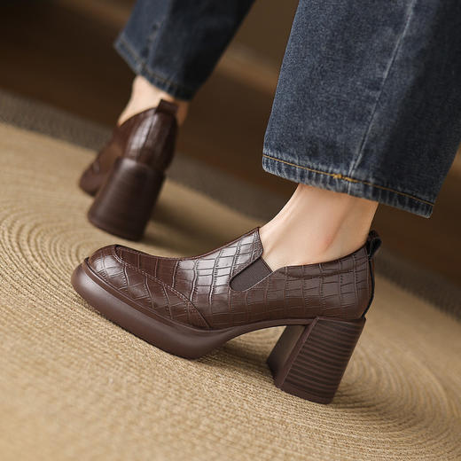 【预售5天】深口粗跟单鞋小皮鞋，百搭防水台高跟真皮女鞋TYMXY&1530 商品图0