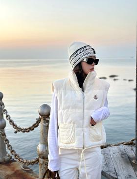 蒙口 小奶糕羊羔毛羽绒马甲（MT）