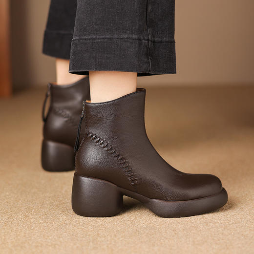 【预售5天】复古厚底防水台轻便高跟小短靴女秋冬加绒真皮不累脚粗跟马丁靴ASN&3131 商品图3