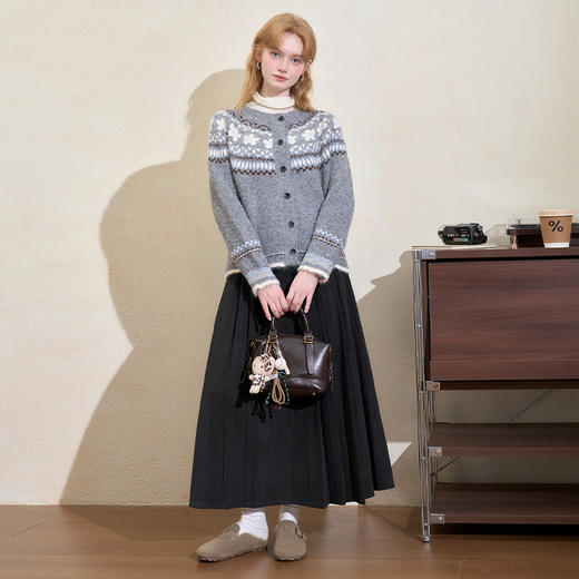 西遇费尔岛提花圆领毛衣外套女冬季新款复古宽松显瘦针织开衫H0055339 商品图1