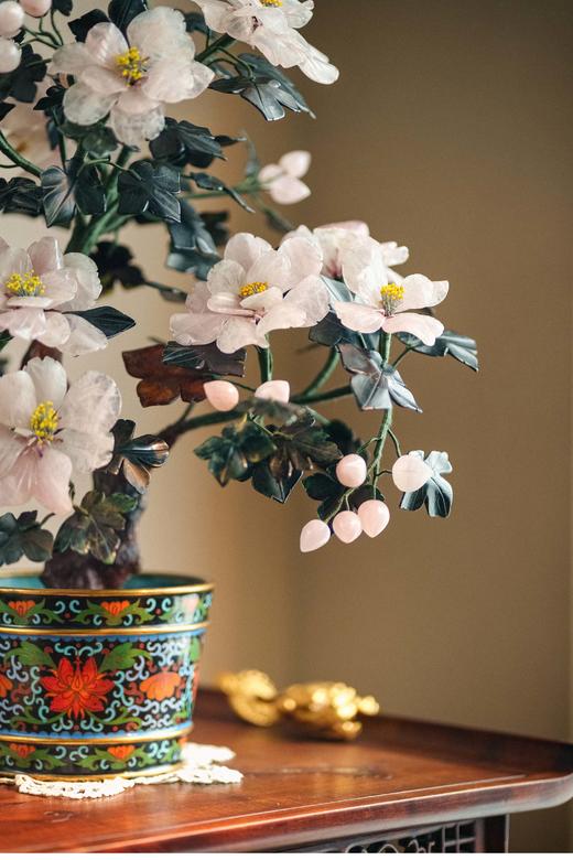 【已售】独角鹿西洋古董 20世纪中国创汇时期出品宝相花纹景泰蓝盆装饰「粉韵茶花」珍宝像生盆景 商品图2