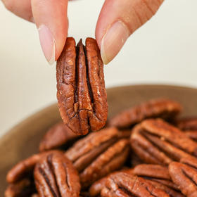 逢食碧根果仁 100g/罐 大颗粒果仁 配料干净 坚果零食