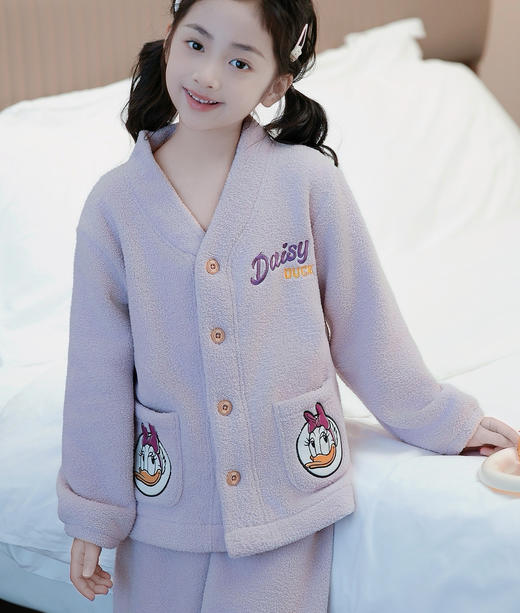 【迪士尼disney泡芙绒儿童居家服】这个款绝对要爆迪士尼A类儿童泡芙绒套装睡衣家居服 商品图3