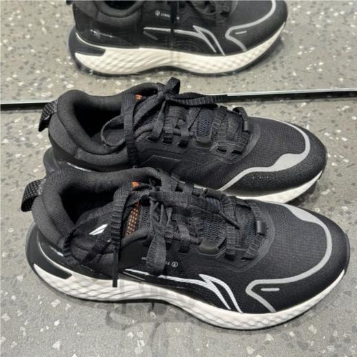 李宁女子防泼水减震回弹运动鞋跑步鞋AGLU244-1 商品图3