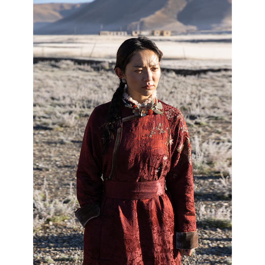 牧衣游原创 提花丝麻棉混纺手工刺绣连衣裙红色藏袍民族风 云曲 商品图3