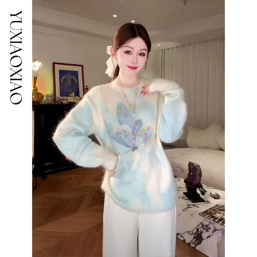 余潇潇【花间蝶语】绵羊毛马海毛混纺晕染蝴蝶烫钻圆领长袖毛衣 商品图3