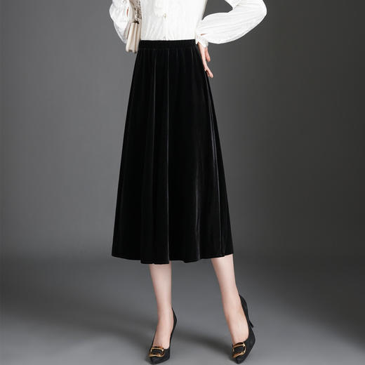 MYX金丝绒垂感百褶大摆裙2025冬款显瘦黑色时尚半身裙松紧腰休闲长裙 商品图1