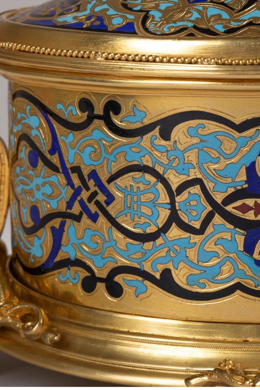 独角鹿西洋古董 19世纪末法国出品飞鸟主题铜鎏金精雕装饰錾胎珐琅珍宝盒 商品图5