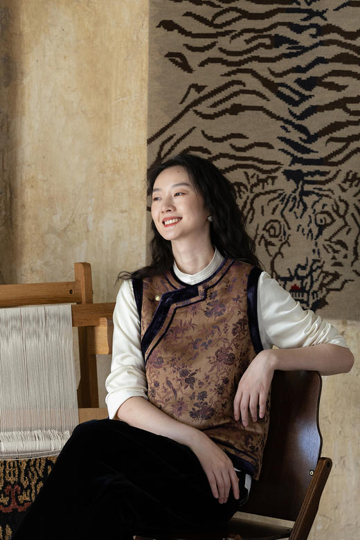 牧衣游原创 重磅喜鹊登枝织锦马甲女藏袍民族风古朴百搭开衫 风翠 商品图5