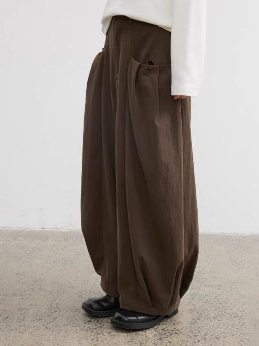 步履不停/5C43165C/结构多褶灯笼裤 商品图0