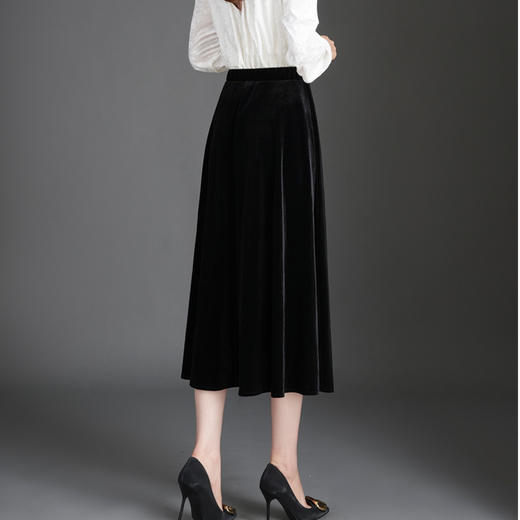 MYX金丝绒垂感百褶大摆裙2025冬款显瘦黑色时尚半身裙松紧腰休闲长裙 商品图2