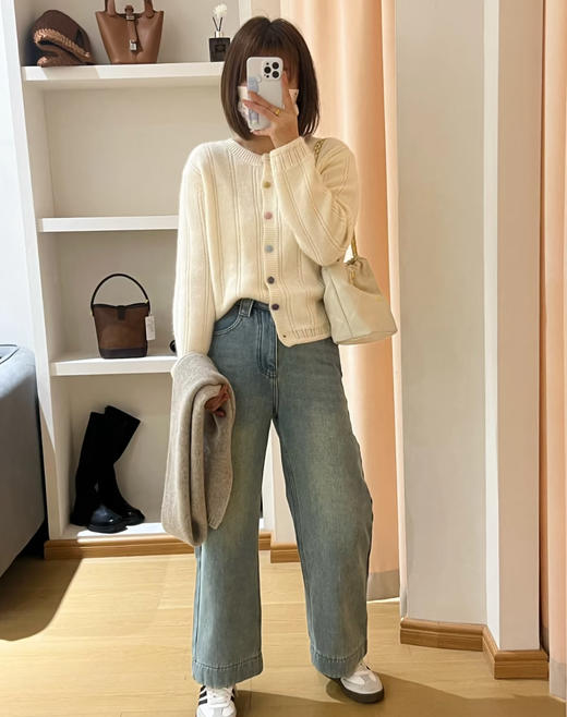 老米优品🎈3天左右发！《浣熊绒彩色扣子针织开衫》百搭毛绒感毛衣开衫，温柔色系减龄韩系~ 商品图6