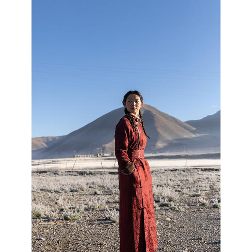 牧衣游原创 提花丝麻棉混纺手工刺绣连衣裙红色藏袍民族风 云曲 商品图2