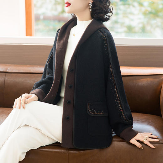 妈妈秋装针织外套洋气时尚2025新款50岁中老年女秋冬加厚呢子大衣 商品图7