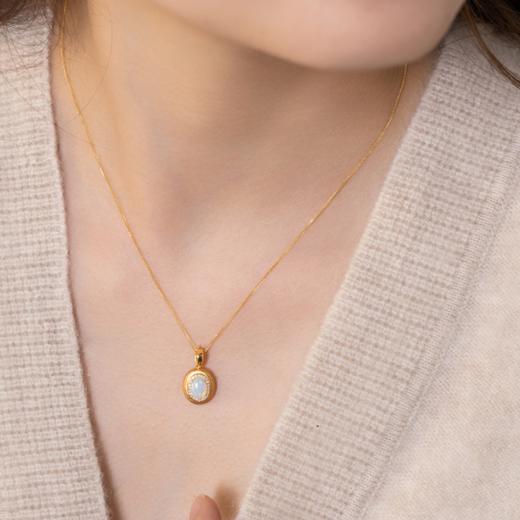 菜菜家欧泊项链|天然水晶欧泊+18k金织纹底托+足反钻石密镶，耀眼夺目 商品图3