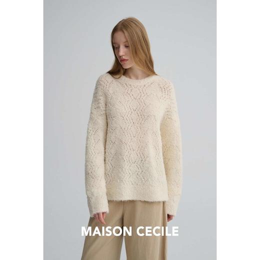 MAISON CECILE羊毛立体针织钩花镂空绒感软糯圆领针织毛衣 商品图2