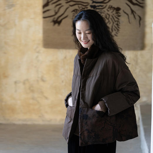 牧衣游原创 香云纱拼接95红嘴雁绒羽绒服女古朴文艺保暖外套 苍沐 商品图0