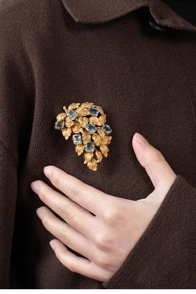 独角鹿西洋古董 1950年代法国出品叶片造型18K黄金镶嵌海蓝宝石及钻石胸针