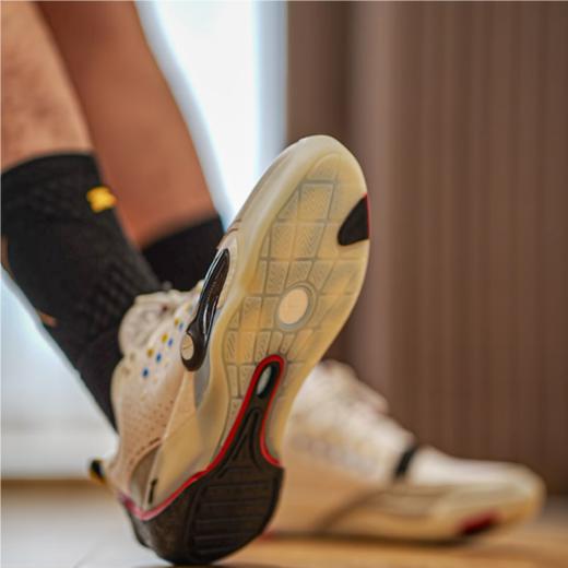 李宁男子春夏2025年款减震回弹篮球鞋ABAV001-1 商品图2