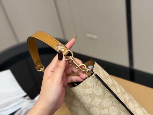 D102056拉链隔层手提腋下斜挎Mollie小号水桶包 商品图4