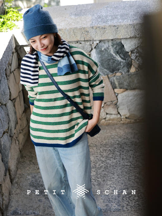 3000积分兑换 PETIT SCHAN小闪 出彩 纯羊毛彩点纱撞色条纹围巾 商品图2