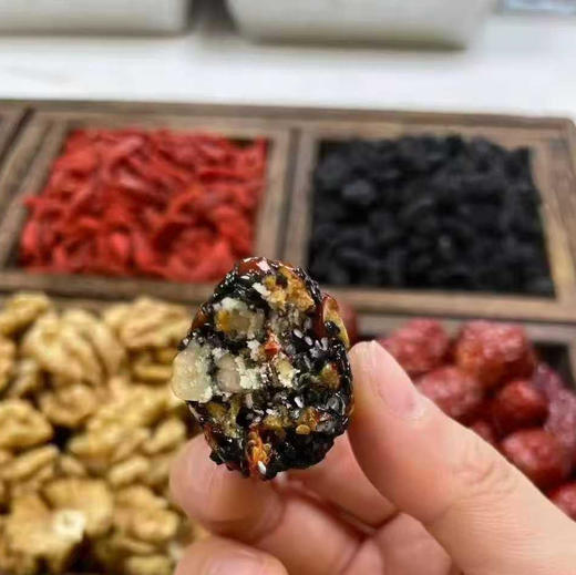 【链接一好吃的健康零食/零嘴合集笋丝啵啵原味/黑胡椒肠/饼干/红枣枸杞黑芝麻丸/锅巴系列】每袋230g，含肉量高✅搭配清爽笋丝口感贼棒，超多回购又软又弹，口感丰富！大人小孩都爱吃！肉食控的福音👍 商品图11