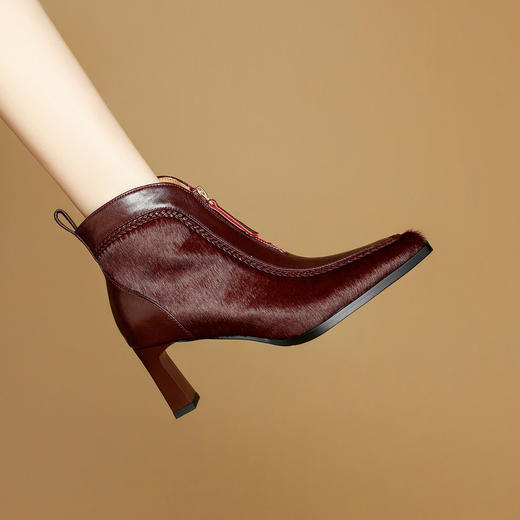 【预售5天】秋冬季牛皮马毛拼接编织显瘦时装靴前拉链加绒粗高跟短靴女DB&M6622 商品图0