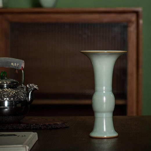 问鼎汝瓷/鼎峰系列/天青辛丑/精工款/花觚尊（小） 商品图1