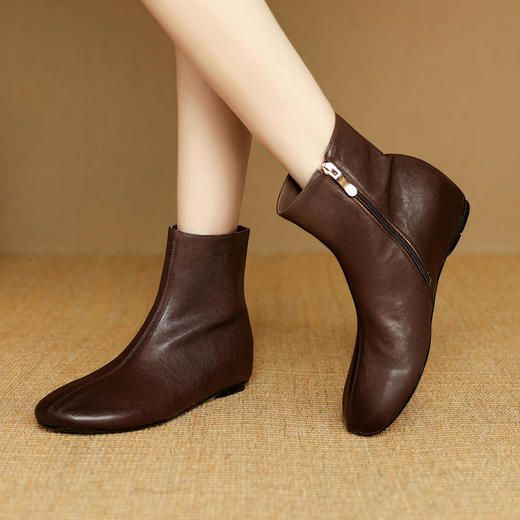 【预售5天】冬新款牛皮法式复古圆头瘦瘦靴女低跟及裸靴马丁靴粗跟短靴NJMK&K1796 商品图4