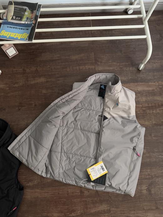 情侣款Klattermusen攀山鼠 户外P棉棉服马甲 商品图6