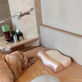 [屁侠推荐]京帝 慢回弹护脊颈椎枕 5.0 颈肩脊 一枕到位 六块工学分区 记忆棉+双枕芯 慢回弹 零压深睡 头颈肩自然衔接 缎面枕头 自带凉感（秋冬款可选）