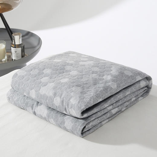 松植屋空气层防水床笠 内置TPU防水层，阻挡液体渗透，表面空气层结构，透气不闷汗 商品图4