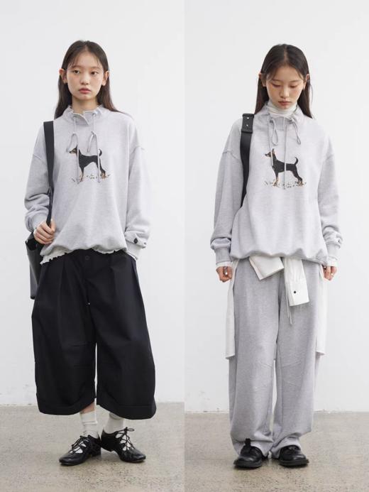 步履不停/5C15105C/松紧领印宽松休闲上衣 商品图0