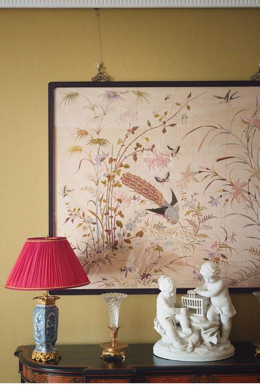 【已售】独角鹿西洋古董 20世纪初中国出品「富贵孔翠」传统东方花鸟主题粤绣挂屏 商品图2