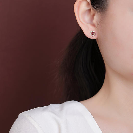 【梅花春雪】S925纯银碧玺镀玫瑰金梅花圆珠耳钉【CW-ED04235】 商品图3