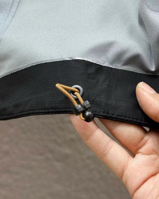 D102065户外轻量防风防水冲锋衣硅胶立体软壳冲锋衣 商品图9