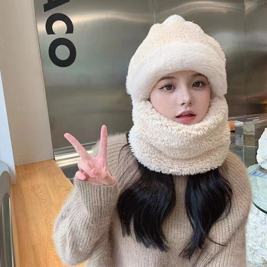 秋冬季小熊围巾口罩一体帽子女年可爱百搭保暖连帽毛绒三件套 商品图4