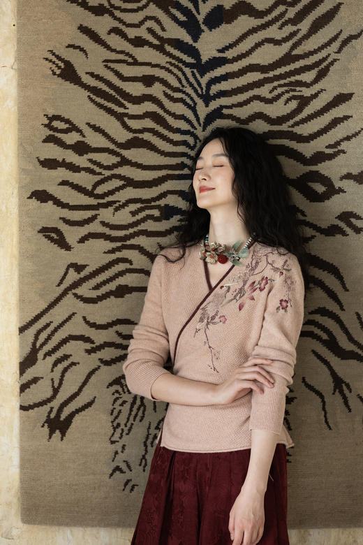 牧衣游原创 进口牦牛绒毛织混纺毛织外套手绣柔软文艺开衫 檀兮 商品图5