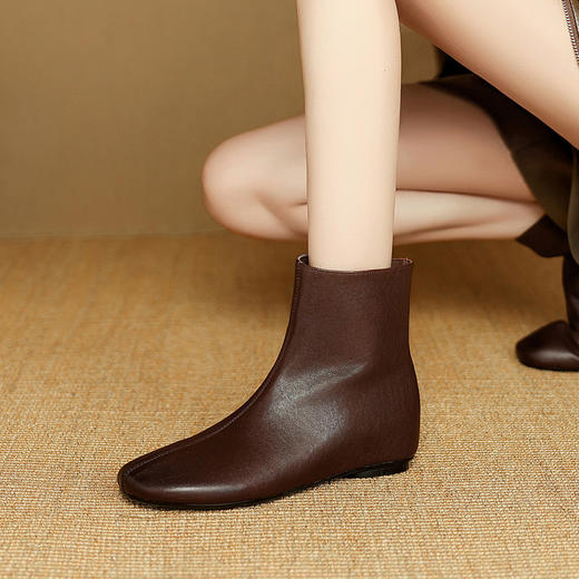 【预售5天】冬新款牛皮法式复古圆头瘦瘦靴女低跟及裸靴马丁靴粗跟短靴NJMK&K1796 商品图1