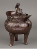 独角鹿西洋古董 1880年代日本明治时期出品山水主题镀金银精雕装饰麒麟顶盖及祥纹三足底座赤铜香炉 商品缩略图2