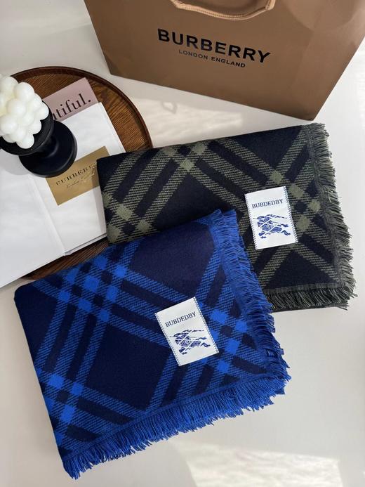 D102058低调的奢侈感！巨好搭配格纹羊毛围巾 商品图3