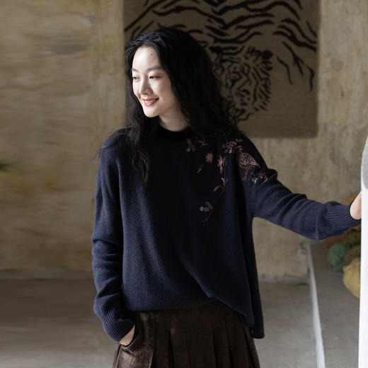 牧衣游原创 进口牦牛绒毛织混纺毛织套头衫手工刺绣软糯亲肤 小阁 商品图0