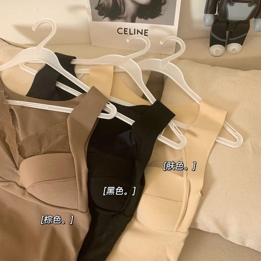 【德绒保暖免穿bra背心】贴合无感，好穿到想爆粗 实名夸爆 一件=内衣十背心十打底十搭配神器，无痕塑形，完全不会觉得勒 商品图1