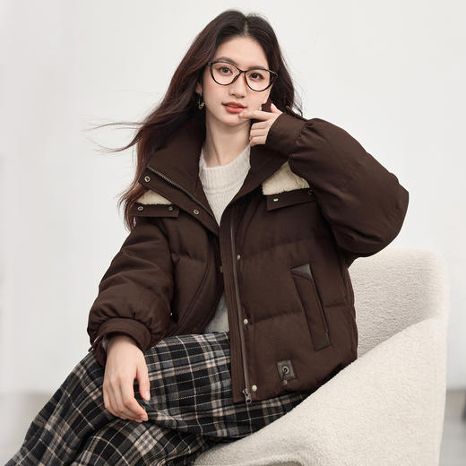 【年货节】熙世界琥珀流光风毛绒立领羽绒服女冬季高级感复古白鸭绒短款外套 商品图2