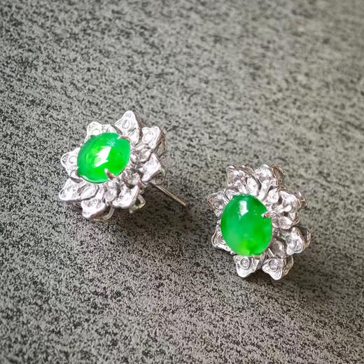 冰种阳绿花朵耳坠 商品图1