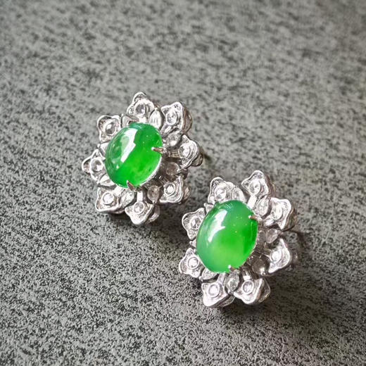 冰种阳绿花朵耳坠 商品图2
