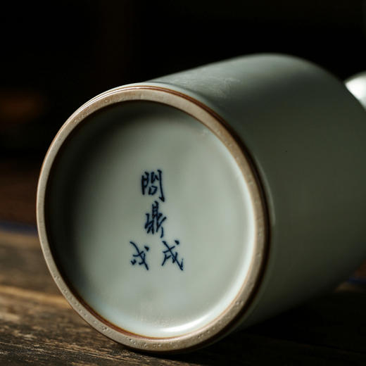 问鼎汝瓷/鼎峰系列/月白/老款精工/棒槌瓶（中） 商品图2