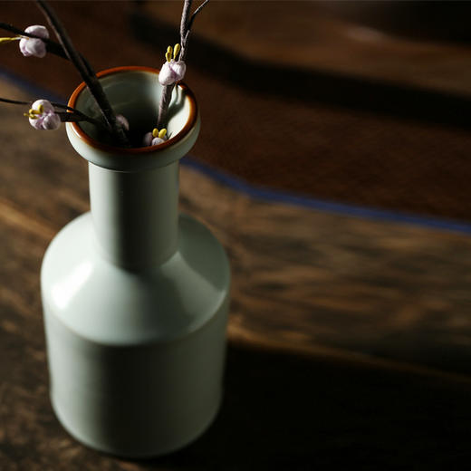 问鼎汝瓷/鼎峰系列/月白/老款精工/棒槌瓶（中） 商品图1